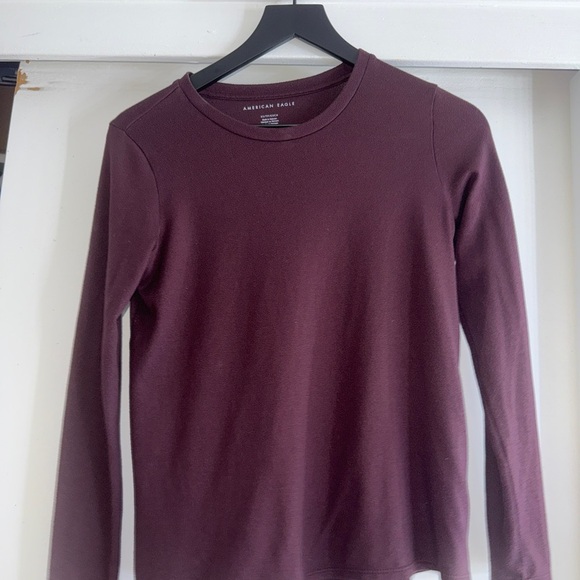 American Eagle Outfitters Burgundy Buttery Top - Picture 1 of 3